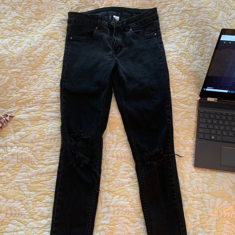 Divided Black Ripped Skinny Jeans